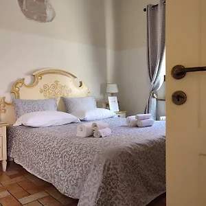 https://rb-casa-aurora.emilia-romagnahotels.net