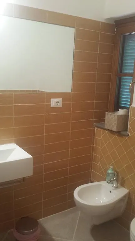 Di Luna E Di Sole Sarzana Bed & Breakfast